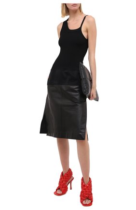Женские кожаные босоножки bv board BOTTEGA VENETA красного цвета по цене 104500 руб., арт. 632507/VBT10 | Фото 2 Женские кожаные босоножки bv board BOTTEGA VENETA красного цвета, арт. 632507/VBT10 | Фото 2