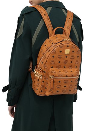 Женский рюкзак stark small MCM коричневого цвета по цене 63350 руб., арт. MMK AAVE15 | Фото 2 Женский рюкзак stark small MCM коричневого цвета, арт. MMK AAVE15 | Фото 2