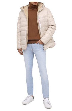 Мужские джинсы DOLCE & GABBANA голубого цвета по цене 47800 руб., арт. GY07CD/G8CT3 | Фото 2 Мужские джинсы DOLCE & GABBANA голубого цвета, арт. GY07CD/G8CT3 | Фото 2