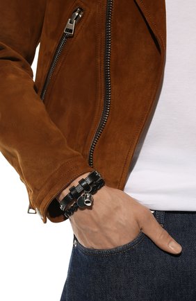 Мужской кожаный браслет ALEXANDER MCQUEEN черного цвета, арт. 554466/1ACRY | Фото 2 (Материал: Кожа, Натуральная кожа)