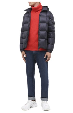 Мужская пуховая куртка charbonnel MONCLER темно-синего цвета по цене 91700 руб., арт. F2-091-1A210-00-C0609 | Фото 2 Мужская пуховая куртка charbonnel MONCLER темно-синего цвета, арт. F2-091-1A210-00-C0609 | Фото 2