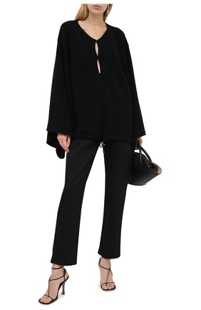 Женские джинсы TOM FORD черного цвета по цене 83250 руб., арт. PAD057-DEX105 | Фото 2 Женские джинсы TOM FORD черного цвета, арт. PAD057-DEX105 | Фото 2
