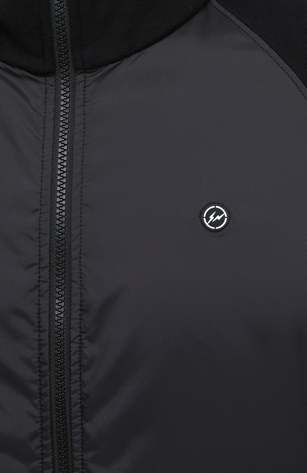 Мужская комбинированная куртка 7 moncler fragment hiroshi fujiwara MONCLER GENIUS черного цвета, арт. F2-09U-8G710-10-809F4 | Фото 6 (Кросс-КТ: Куртка; Рукава: Длинные; Материал внешний: Синтетический материал; Мужское Кросс-КТ: Куртка-верхняя одежда, Верхняя одежда; Материал подклада: Синтетический материал; Длина (верхняя одежда): Короткие; Материал утеплителя: Пух и перо; Стили: Кэжуэл)