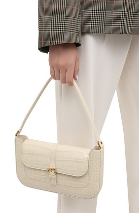 Женская сумка miranda BY FAR кремвого цвета, арт. 19FWMDASCEDMED | Фото 2 (Сумки-технические: Сумки top-handle; Размер: medium; Материал: Натуральная кожа)