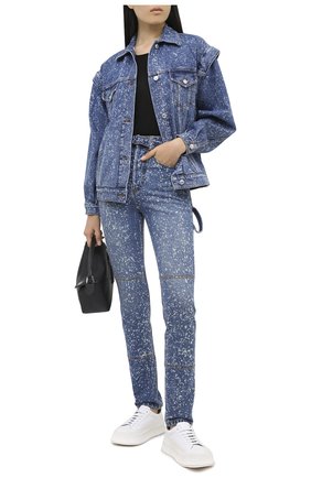 Женская джинсовая куртка MSGM голубого цвета по цене 44150 руб., арт. 2941MDH46L 207728 | Фото 2 Женская джинсовая куртка MSGM голубого цвета, арт. 2941MDH46L 207728 | Фото 2