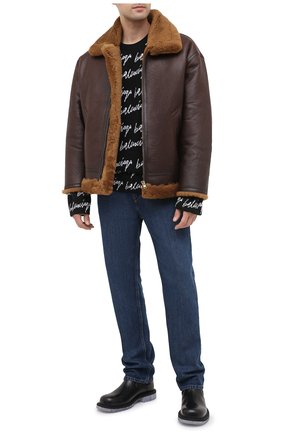 Мужская дубленка VETEMENTS коричневого цвета по цене 378000 руб., арт. UAH21JA033 2403/M | Фото 2 Мужская дубленка VETEMENTS коричневого цвета, арт. UAH21JA033 2403/M | Фото 2