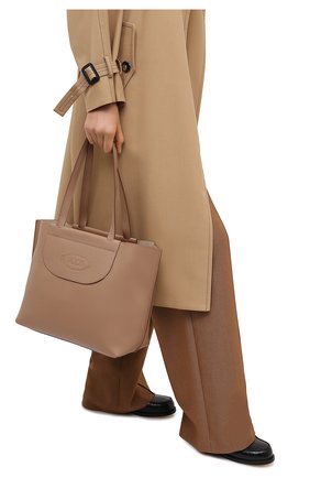 Женский сумка-шопер TOD’S бежевого цвета по цене 83600 руб., арт. XBWA0LA0300RIA | Фото 2 Женский сумка-шопер TOD’S бежевого цвета, арт. XBWA0LA0300RIA | Фото 2