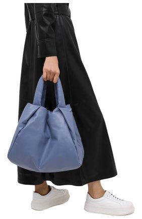 Женский сумка GIORGIO ARMANI голубого цвета по цене 106000 руб., арт. Y1D130/YTH7A | Фото 2 Женский сумка GIORGIO ARMANI голубого цвета, арт. Y1D130/YTH7A | Фото 2