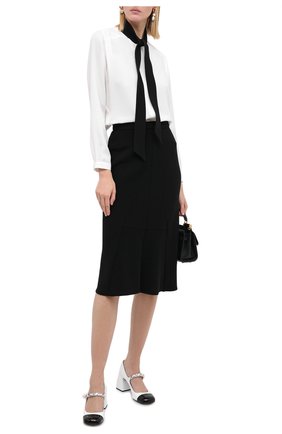 Женская шелковая блузка GIORGIO ARMANI белого цвета по цене 185500 руб., арт. 0WHCCZ34/TZ612 | Фото 2 Женская шелковая блузка GIORGIO ARMANI белого цвета, арт. 0WHCCZ34/TZ612 | Фото 2