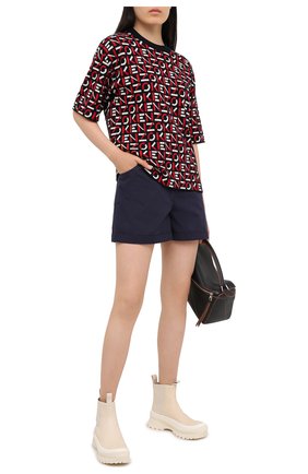 Женские хлопковые шорты KENZO синего цвета по цене 27850 руб., арт. FA62SH0535AG | Фото 2 Женские хлопковые шорты KENZO синего цвета, арт. FA62SH0535AG | Фото 2