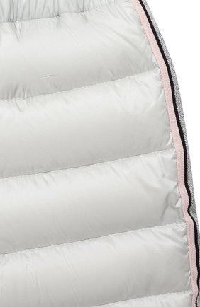 Детского комплект из куртки и брюк MONCLER светло-серого цвета по цене 50800 руб., арт. F2-951-1F503-10-53048 | Фото 7 Детского комплект из куртки и брюк MONCLER светло-серого цвета, арт. F2-951-1F503-10-53048 | Фото 7