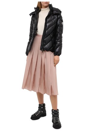 Женская юбка MONCLER розового цвета по цене 35800 руб., арт. F2-093-2D712-00-C0068 | Фото 2 Женская юбка MONCLER розового цвета, арт. F2-093-2D712-00-C0068 | Фото 2