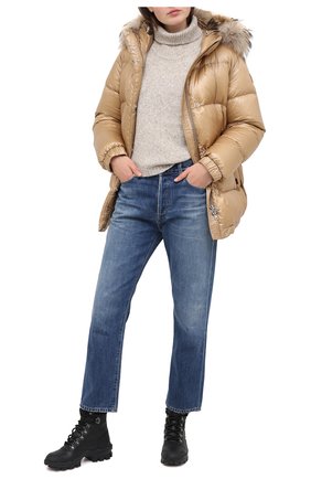 Женский пуховая куртка WOOLRICH бежевого цвета по цене 84200 руб., арт. CFWW0U0285FR/UT1702 | Фото 2 Женский пуховая куртка WOOLRICH бежевого цвета, арт. CFWW0U0285FR/UT1702 | Фото 2