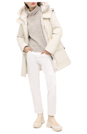 Женская пуховая парка WOOLRICH белого цвета по цене 69950 руб., арт. CFWW0U0304FR/UT0001 | Фото 2 Женская пуховая парка WOOLRICH белого цвета, арт. CFWW0U0304FR/UT0001 | Фото 2