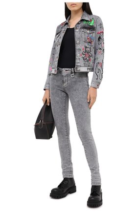 Женские джинсы PHILIPP PLEIN серого цвета по цене 39150 руб., арт. F20C WDT1423 PDE004N | Фото 2 Женские джинсы PHILIPP PLEIN серого цвета, арт. F20C WDT1423 PDE004N | Фото 2