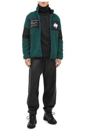 Мужской кашемировый свитер OFF-WHITE темно-серого цвета по цене 79950 руб., арт. 0MHF018F20KNI0011110 | Фото 2 Мужской кашемировый свитер OFF-WHITE темно-серого цвета, арт. 0MHF018F20KNI0011110 | Фото 2