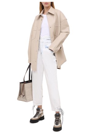 Женские джинсы ISABEL MARANT голубого цвета по цене 41450 руб., арт. PA1758-20A022I/NUBAIA | Фото 2 Женские джинсы ISABEL MARANT голубого цвета, арт. PA1758-20A022I/NUBAIA | Фото 2