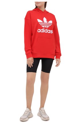 Женская хлопковое худи ADIDAS ORIGINALS красного цвета по цене 4000 руб., арт. FM3298 | Фото 2 Женская хлопковое худи ADIDAS ORIGINALS красного цвета, арт. FM3298 | Фото 2