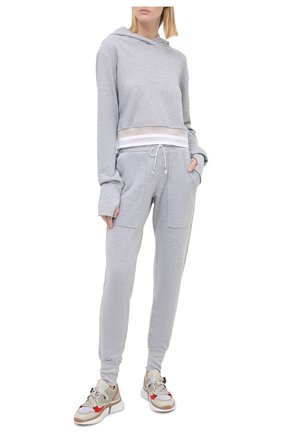 Женский хлопковое худи HEROINE SPORT серого цвета по цене 12150 руб., арт. HS-2-098/PRE-FALL 2020 | Фото 2 Женский хлопковое худи HEROINE SPORT серого цвета, арт. HS-2-098/PRE-FALL 2020 | Фото 2