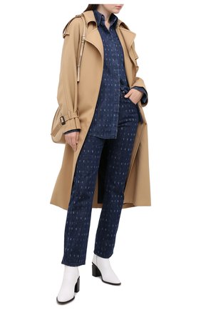 Женская джинсовая рубашка VICTORIA, VICTORIA BECKHAM синего цвета по цене 32850 руб., арт. 2320DSH001447B | Фото 2 Женская джинсовая рубашка VICTORIA, VICTORIA BECKHAM синего цвета, арт. 2320DSH001447B | Фото 2