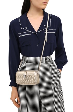 Женская сумка MIU MIU золотого цвета по цене 66000 руб., арт. 5DH059-N88-F0PLI | Фото 2 Женская сумка MIU MIU золотого цвета, арт. 5DH059-N88-F0PLI | Фото 2
