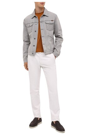 Мужская джинсовая куртка TOM FORD светло-серого цвета, арт. BVJ26/TFD116 | Фото 2 (Длина (верхняя одежда): Короткие; Рукава: Длинные; Материал внешний: Хлопок, Деним; Мужское Кросс-КТ: Верхняя одежда; Стили: Кэжуэл; Кросс-КТ: Куртка, Деним; Региональные ограничения белый список (Axapta Mercury): RU)