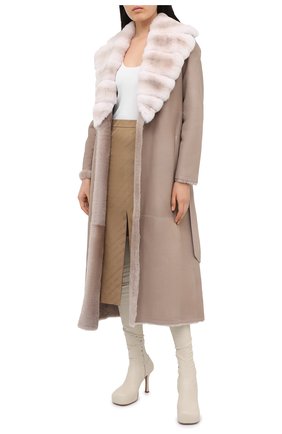 Женская дубленка KITON бежевого цвета по цене 1825000 руб., арт. D50678X04T66 | Фото 2 Женская дубленка KITON бежевого цвета, арт. D50678X04T66 | Фото 2