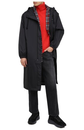 Мужской плащ ACNE STUDIOS черного цвета по цене 39950 руб., арт. C90037/M | Фото 2 Мужской плащ ACNE STUDIOS черного цвета, арт. C90037/M | Фото 2