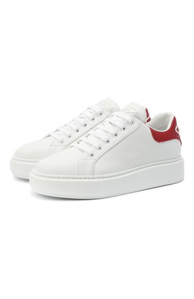Женские кожаные кеды PRADA белого цвета по цене 62000 руб., арт. 1E452M-3AVF-F0970-045 | Фото 1 Женские кожаные кеды PRADA белого цвета, арт. 1E452M-3AVF-F0970-045 | Фото 1