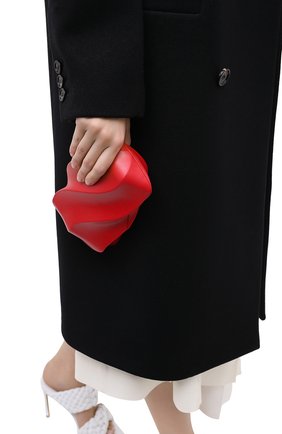 Женский клатч bv whirl BOTTEGA VENETA красного цвета по цене 215000 руб., арт. 639332/VA9A0 | Фото 2 Женский клатч bv whirl BOTTEGA VENETA красного цвета, арт. 639332/VA9A0 | Фото 2 (Материал: Натуральная кожа; Региональные ограничения белый список (Axapta Mercury): RU; Женское Кросс-КТ: Клатч-клатчи; Размер: mini)