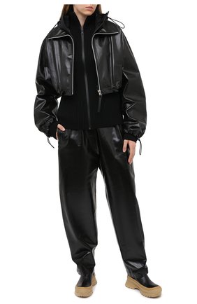 Женские кожаные брюки BOTTEGA VENETA черного цвета по цене 294500 руб., арт. 633867/VKLC0 | Фото 2 Женские кожаные брюки BOTTEGA VENETA черного цвета, арт. 633867/VKLC0 | Фото 2