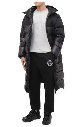 Мужской хлопковые джоггеры 2 moncler 1952 MONCLER GENIUS черного цвета по цене 39950 руб., арт. F2-092-8H702-10-V8187 | Фото 2 Мужской хлопковые джоггеры 2 moncler 1952 MONCLER GENIUS черного цвета, арт. F2-092-8H702-10-V8187 | Фото 2