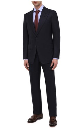 Мужская хлопковая сорочка TOM FORD голубого цвета по цене 54400 руб., арт. QFT009/94S3AX | Фото 2 Мужская хлопковая сорочка TOM FORD голубого цвета, арт. QFT009/94S3AX | Фото 2 (Материал внешний: Хлопок; Рукава: Длинные; Длина (для топов): Стандартные; Случай: Формальный; Стили: Классический; Мужское Кросс-КТ: Сорочка-одежда; Принт: Однотонные; Манжеты: На пуговицах; Воротник: Акула; Региональные ограничения белый список (Axapta Mercury): RU)