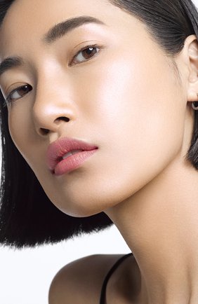 Компактная пудра с эффектом сияния 3d all over glow YSL бесцветного цвета по цене 0 руб., арт. 3614272895348 | Фото 4 Компактная пудра с эффектом сияния 3d all over glow YSL бесцветного цвета, арт. 3614272895348 | Фото 4