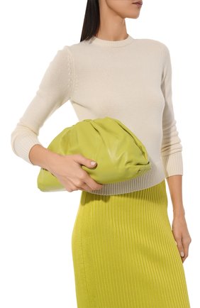 Женский клатч pouch BOTTEGA VENETA светло-зеленого цвета по цене 193500 руб., арт. 576227/VCP40 | Фото 2 Женский клатч pouch BOTTEGA VENETA светло-зеленого цвета, арт. 576227/VCP40 | Фото 2