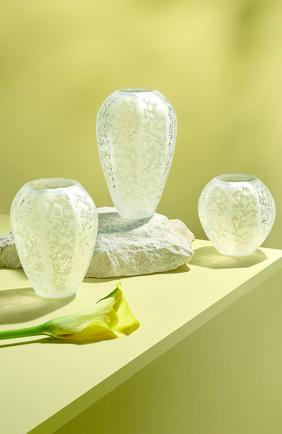 Ваза sakura средняя LALIQUE прозрачного цвета по цене 72500 руб., арт. 10723300 | Фото 2 Ваза sakura средняя LALIQUE прозрачного цвета, арт. 10723300 | Фото 2 (Ограничения доставки: fragile-2)