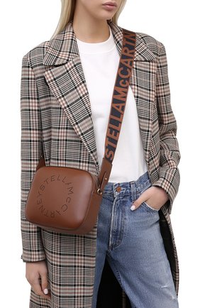 Женская сумка stella logo mini STELLA MCCARTNEY коричневого цвета по цене 52900 руб., арт. 700072/W8542 | Фото 2 Женская сумка stella logo mini STELLA MCCARTNEY коричневого цвета, арт. 700072/W8542 | Фото 2