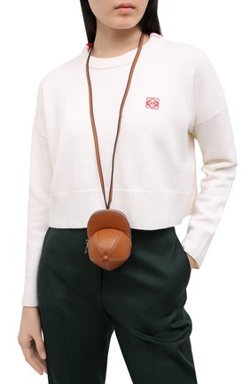 Женская сумка nano cap JW ANDERSON коричневого цвета по цене 32900 руб., арт. HB0232 LA0001 | Фото 2 Женская сумка nano cap JW ANDERSON коричневого цвета, арт. HB0232 LA0001 | Фото 2