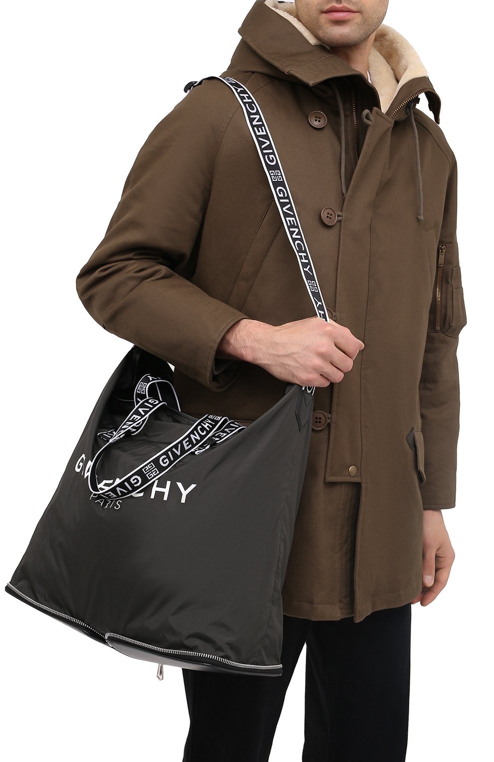 Мужская текстильная сумка-шопер light 3 GIVENCHY черно-белого цвета по цене 69700 руб., арт. BK507CK0B5 | Фото 5 Мужская текстильная сумка-шопер light 3 GIVENCHY черно-белого цвета, арт. BK507CK0B5 | Фото 5