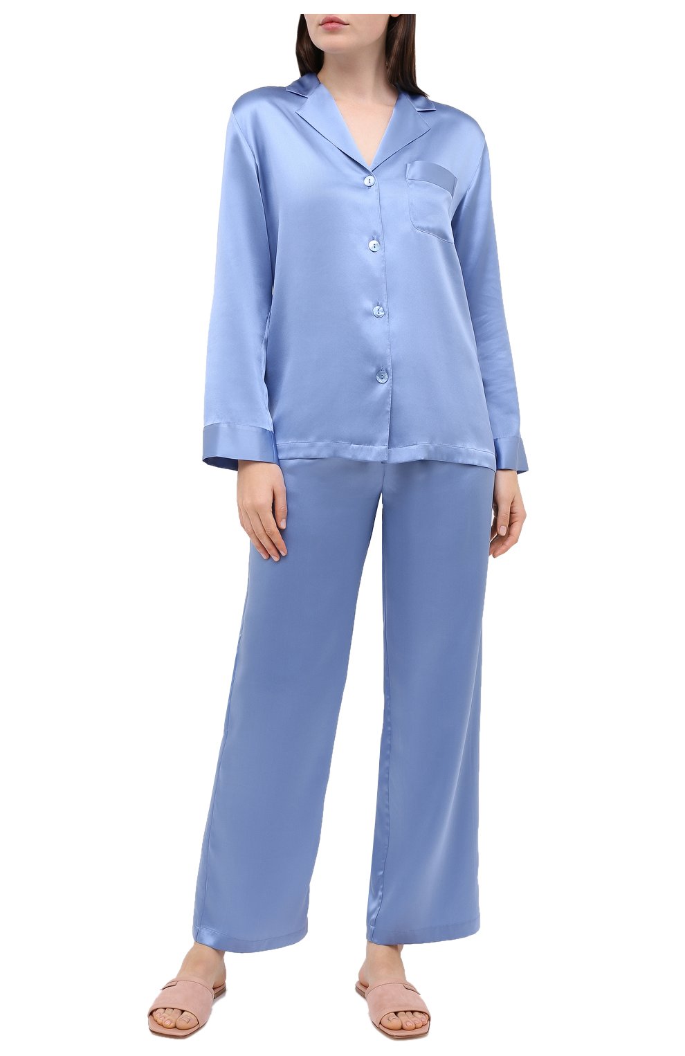 Женская шелковая пижама LUNA DI SETA голубого цвета, арт. VLST08007 | Фото 1 (Материал внешний: Шелк; Рукава: Длинные; Длина Ж (юбки, платья, шорты): Мини; Длина (брюки, джинсы): Стандартные; Длина (для топов): Стандартные)