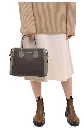 Женская сумка belted medium MICHAEL MICHAEL KORS хаки цвета по цене 36750 руб., арт. 30S9GM9S2B | Фото 2 Женская сумка belted medium MICHAEL MICHAEL KORS хаки цвета, арт. 30S9GM9S2B | Фото 2