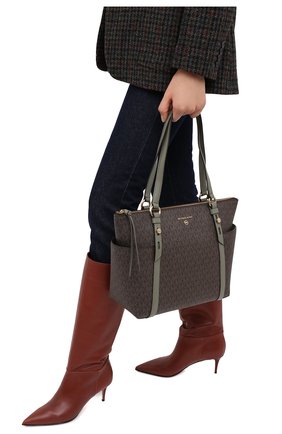 Женский сумка-шопер nomad MICHAEL MICHAEL KORS хаки цвета по цене 23000 руб., арт. 30T0GNXT2B | Фото 2 Женский сумка-шопер nomad MICHAEL MICHAEL KORS хаки цвета, арт. 30T0GNXT2B | Фото 2