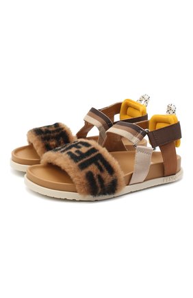 Детские босоножки FENDI коричневого цвета по цене 62550 руб., арт. JMR340/AD7J/27-31 | Фото 1 Детские босоножки FENDI коричневого цвета, арт. JMR340/AD7J/27-31 | Фото 1 (Материал внутренний: Натуральная кожа; Материал внешний: Текстиль; Региональные ограничения белый список (Axapta Mercury): RU; Длина стельки: 17, 19,3, 18,5, 17,8; ширина носка стельки: 6,4, 6,7, 7, 7,3; толщина подошвы: 1,5, 1,8, 2)
