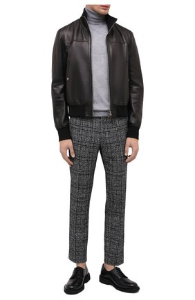 Мужской кожаный бомбер TOM FORD черного цвета по цене 499500 руб., арт. BV408/TFL740 | Фото 2 Мужской кожаный бомбер TOM FORD черного цвета, арт. BV408/TFL740 | Фото 2