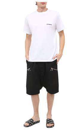 Мужские шлепанцы BALENCIAGA черно-белого цвета по цене 28000 руб., арт. 590930/W2BG0 | Фото 2 Мужские шлепанцы BALENCIAGA черно-белого цвета, арт. 590930/W2BG0 | Фото 2