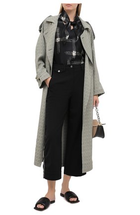 Женская шелковая блузка GIORGIO ARMANI черного цвета по цене 117500 руб., арт. 0WHCKZ36/TZ636 | Фото 2 Женская шелковая блузка GIORGIO ARMANI черного цвета, арт. 0WHCKZ36/TZ636 | Фото 2
