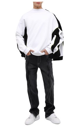 Мужской хлопковый свитшот Y/PROJECT белого цвета по цене 63800 руб., арт. SWEAT25-S19 J17 | Фото 2 Мужской хлопковый свитшот Y/PROJECT белого цвета, арт. SWEAT25-S19 J17 | Фото 2