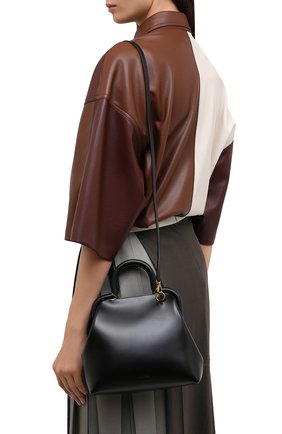 Женская сумка clover JIL SANDER черного цвета по цене 145500 руб., арт. JSPR856447-WRB69147N | Фото 5 Женская сумка clover JIL SANDER черного цвета, арт. JSPR856447-WRB69147N | Фото 5 (Сумки-технические: Сумки top-handle; Материал: Натуральная кожа; Ремень/цепочка: На ремешке; Размер: small)