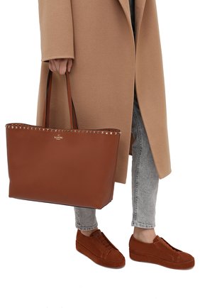 Женский сумка valentino garavani rockstud VALENTINO коричневого цвета по цене 89950 руб., арт. UW0B0B70/VSF | Фото 2 Женский сумка valentino garavani rockstud VALENTINO коричневого цвета, арт. UW0B0B70/VSF | Фото 2