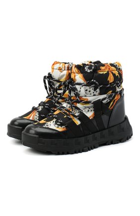 Детские утепленные ботинки VERSACE золотого цвета по цене 34850 руб., арт. YHX00043/YB00350/34-40 | Фото 1 Детские утепленные ботинки VERSACE золотого цвета, арт. YHX00043/YB00350/34-40 | Фото 1
